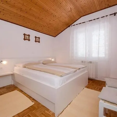 Гостевой дом And By The Sea Palit, Rab - 24303 Раб