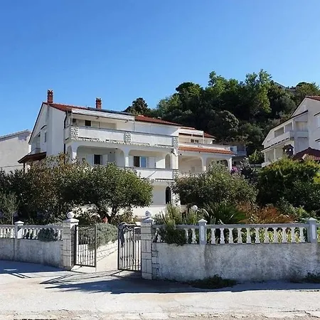 Гостевой дом And By The Sea Palit, Rab - 24303 Раб