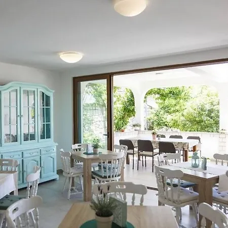 게스트하우스 And By The Sea Palit, Rab - 24303 라브
