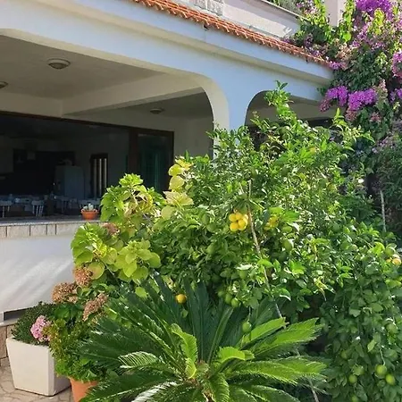 게스트하우스 And By The Sea Palit, Rab - 24303