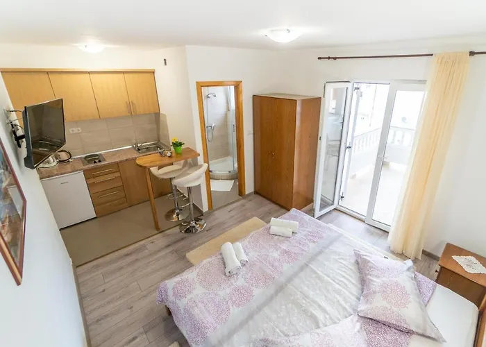 And By The Sea Palit, Rab - 5010 3*